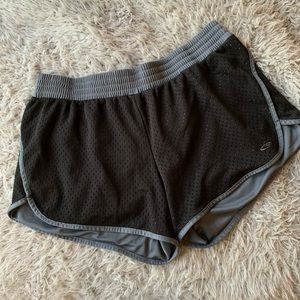 🌻 Champion C9 shorts